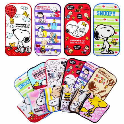 Peanuts Gang Mini Wash Cloth (Great For Bathing Infants, Cleaning Eyeglasses, Etc.) - snoopn4pnuts.com