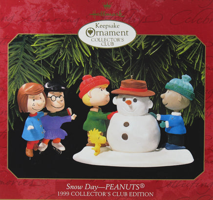 1999 Peanuts Keepsake Collector's Club Exclusive Ornament Set - Snow Day - snoopn4pnuts.com