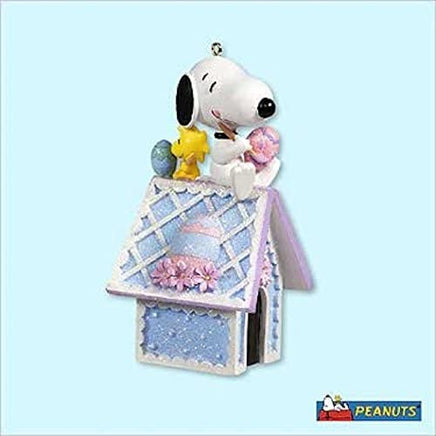 2005 Snoopy's Easter Doghouse Christmas Ornament - snoopn4pnuts.com