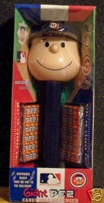 MoMoPEZ - Peanuts - MLB Charlie Brown - Los Angeles Dodgers - PEZ