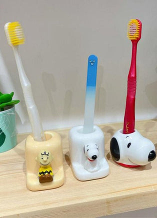 Peanuts Ceramic Toothbrush Holder - Snoopy Sitting ON SALE! - snoopn4pnuts.com