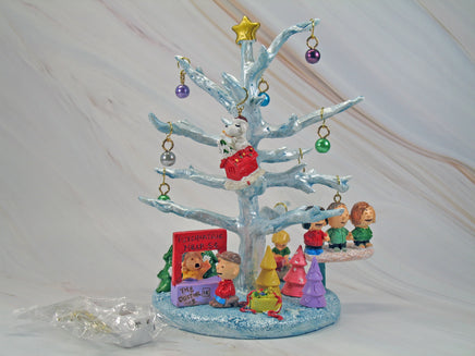 Peanuts Christmas Tree with Lights and Ornaments - RARE! - snoopn4pnuts.com