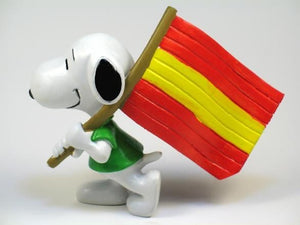 SNOOPY CARRYING RED AND YELLOW FLAG PVC