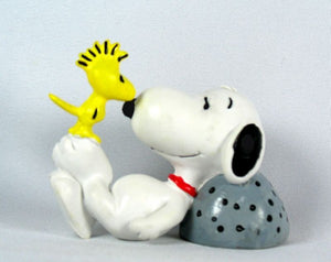 SNOOPY AND WOODSTOCK RESTING BY ROCK PVC