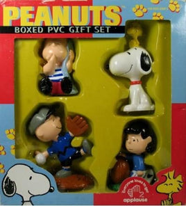 Peanuts Gang Pvc Set