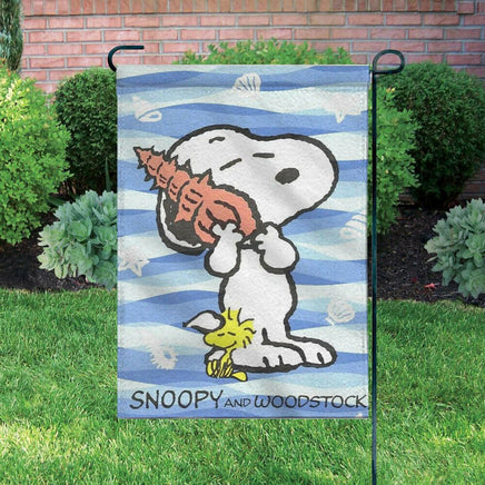 Peanuts Double - Sided Flag - Snoopy and The Seashell - snoopn4pnuts.com