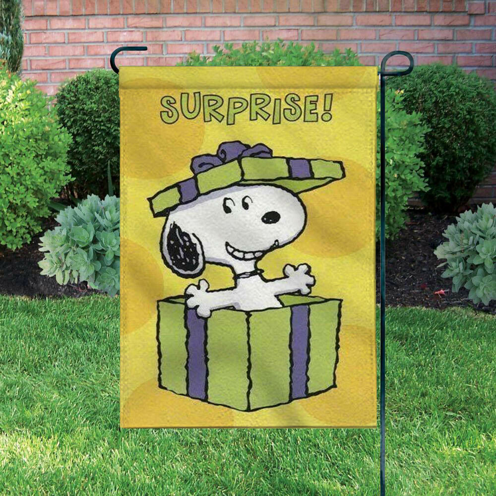 Peanuts Double-Sided Flag - Snoopy Surprise!