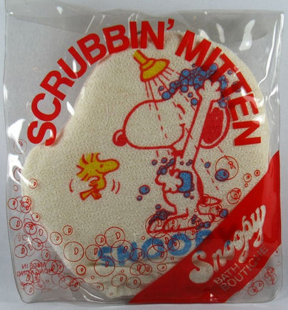Snoopy Scrubbin' Mitten