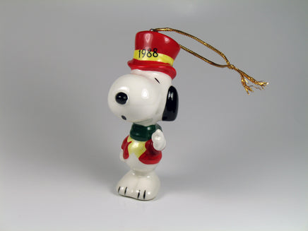 1988 Vintage Ceramic Christmas Ornament - Snoopy Caroler - snoopn4pnuts.com