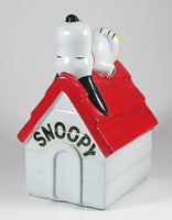 Snoopy Doghouse Bank - snoopn4pnuts.com
