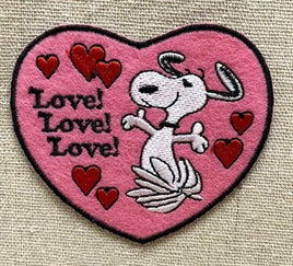 SNOOPY LOVE PATCH - snoopn4pnuts.com