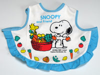 Snoopy Ruffled Bib - snoopn4pnuts.com