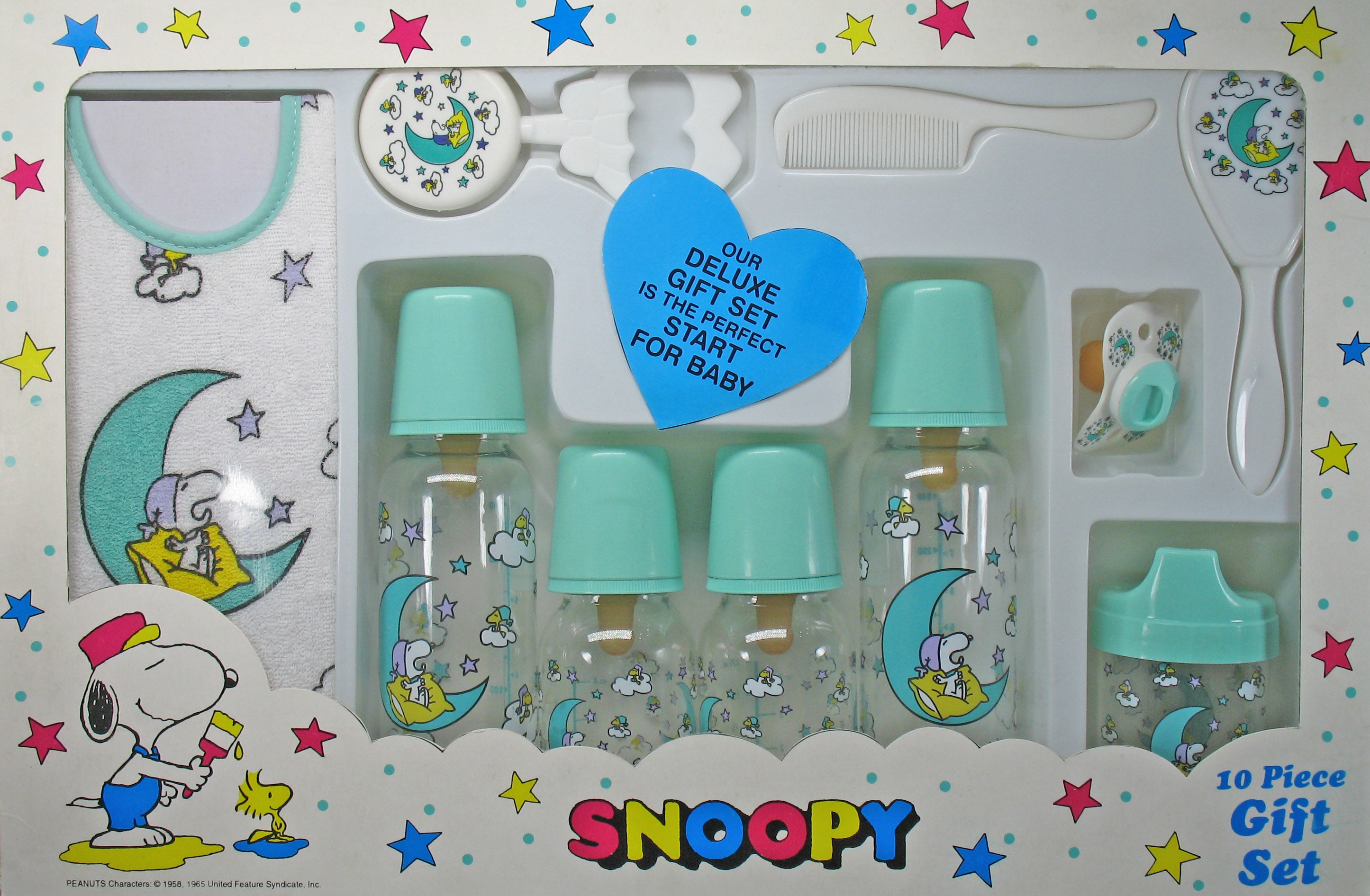 Snoopy 5-Piece Baby Gift Set | snoopn4pnuts.com