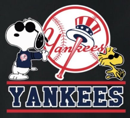 Snoopy Professional Baseball Indoor/Outdoor Waterproof Vinyl Decal - New York Yankees - snoopn4pnuts.com