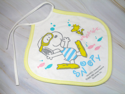 Snoopy Soft Cotton Bib - snoopn4pnuts.com