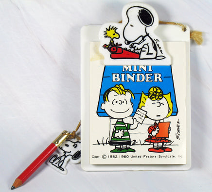 Snoopy Literary Ace Vintage Mini Clipboard / Binder - snoopn4pnuts.com