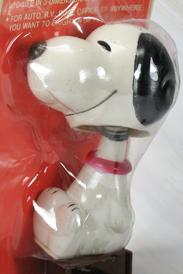Snoopy Vintage Bobblehead With Self - Adhesive Mounting Tab - snoopn4pnuts.com