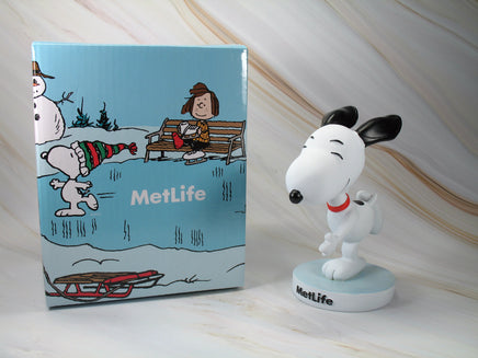 Met life Snoopy Skating Bobblehead (Includes Decorative Gift Box) - snoopn4pnuts.com