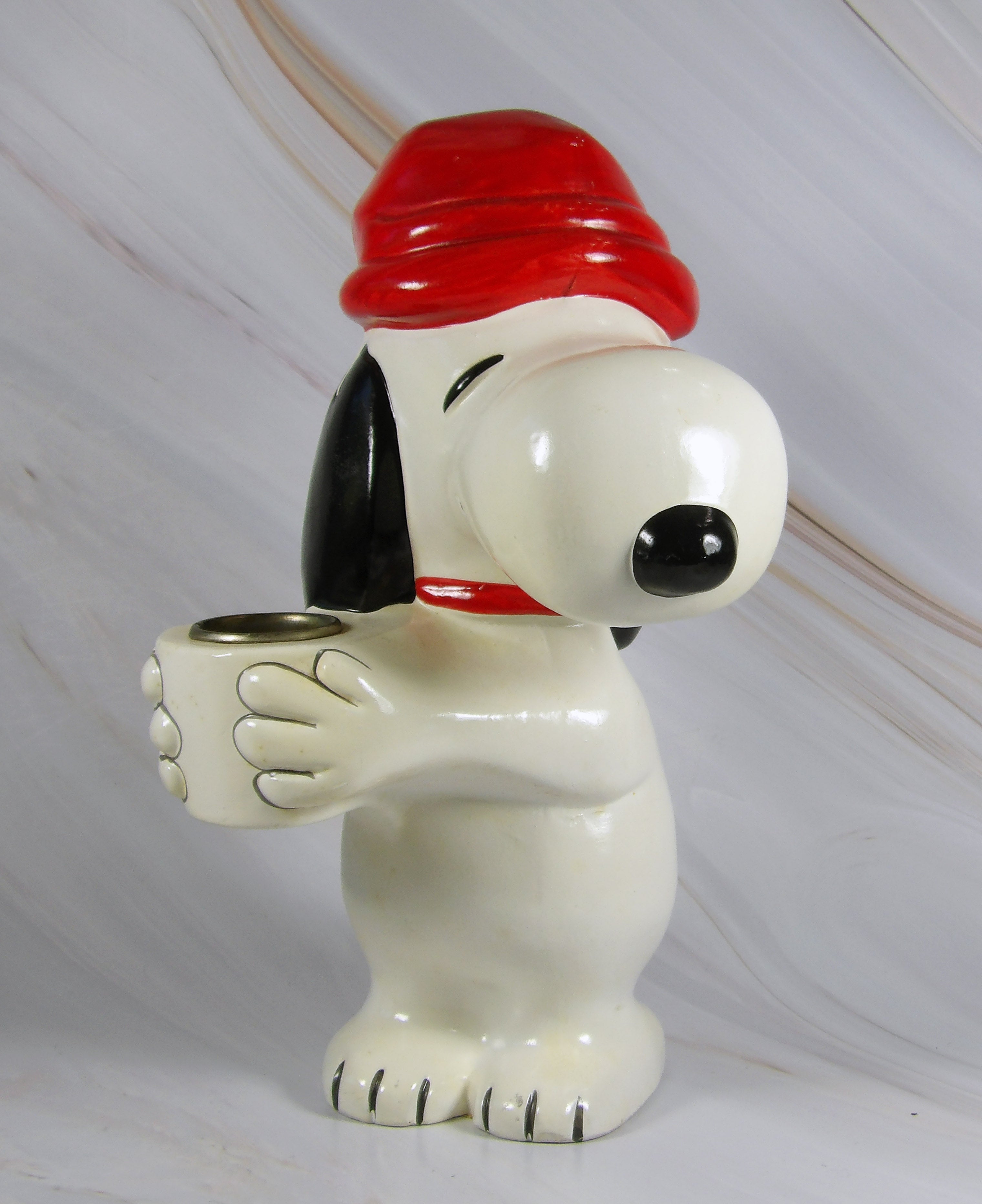Snoopy Vintage Wood Clothes Pin Holder