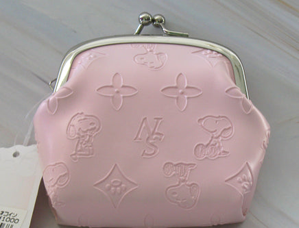 Snoopy Embossed Change Purse - Very High Quality! - snoopn4pnuts.com