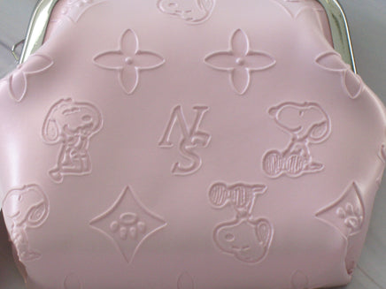 Snoopy Embossed Change Purse - Very High Quality! - snoopn4pnuts.com