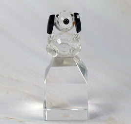 Silver Deer Vintage Crystal Snoopy Figurine On Pillar - RARE! - snoopn4pnuts.com