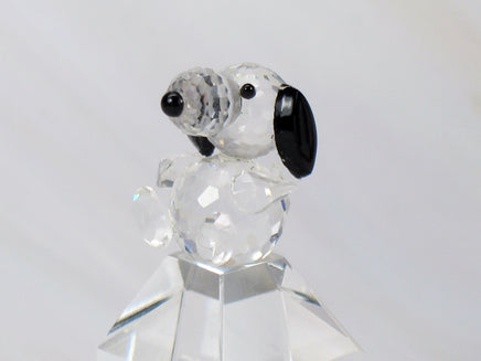 Silver Deer Vintage Crystal Snoopy Figurine On Pillar - RARE! - snoopn4pnuts.com