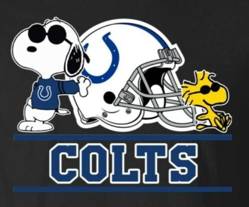 Snoopy Professional Football Indoor/Outdoor Waterproof Vinyl Decal - Indianapolis Colts