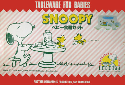 Snoopy Vintage 9 - Piece Melamine Infant and Toddler Dining Set With Serving Tray - A Great Gift! - snoopn4pnuts.com