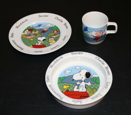 Peanuts Gang Johnson Brothers Vintage 3-Piece Children's Vintage Ceramic Dish Set