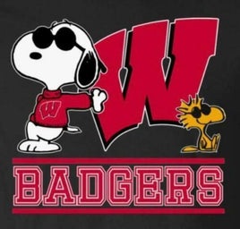 Snoopy College Football Indoor/Outdoor Waterproof Vinyl Decal - Wisconsin Badgers - snoopn4pnuts.com