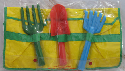 Snoopy Vintage Gardening Set For Kids - snoopn4pnuts.com