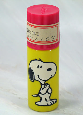 Snoopy Glue Stick - Rare Japanese Sample! - snoopn4pnuts.com