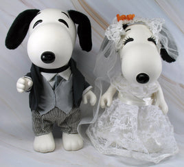 Snoopy and Woodstock Bride and Groom Rubber Doll Set - RARE! - snoopn4pnuts.com