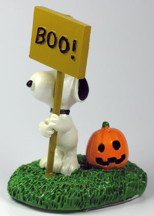 Snoopy Halloween Figurine - snoopn4pnuts.com