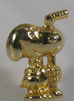 Snoopy Hockey Player Gold-Tone Pin