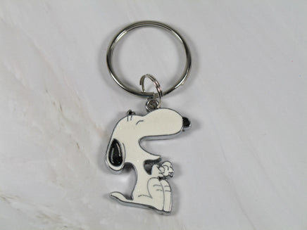Snoopy Laughing Key Chain With Holographic Accents - snoopn4pnuts.com
