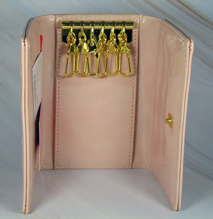 Snoopy Embossed Patent Leather - Like Wallet Key Holder - snoopn4pnuts.com