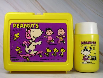 Vintage Peanuts Lunch Box With Thermos Bottle - snoopn4pnuts.com