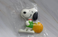 Snoopy Basketball Player magnet