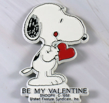 Peanuts 1970's Valentine's Day Rubber Magnet - Snoopy Be My Valentine - snoopn4pnuts.com