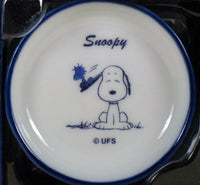 Peanuts Mini China Plate With Stand - Snoopy Lends An Ear - snoopn4pnuts.com