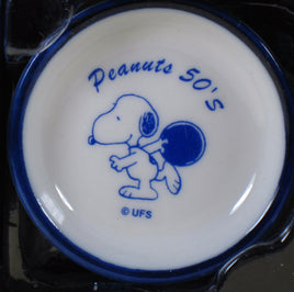 Peanuts Mini China Plate With Stand - 1950's Snoopy Bowler - snoopn4pnuts.com