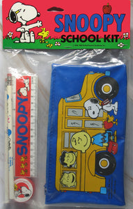 Peanuts Vintage 6-Piece School Kit (Vinyl Pencil Bag With Accessories)