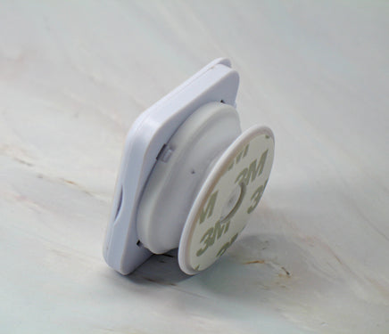 Peanuts Pop Socket Cell Phone Holder With Mirror - Snoopy's Doghouse - snoopn4pnuts.com