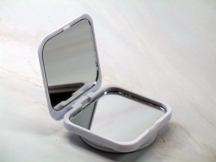 Peanuts Pop Socket Cell Phone Holder With Mirror - Snoopy's Doghouse - snoopn4pnuts.com