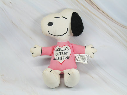 Snoopy Vintage Pillow Doll - World's Cutest Valentine! - snoopn4pnuts.com