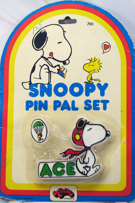 Snoopy Vintage Pin Pal Set - snoopn4pnuts.com