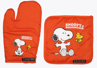 Snoopy Pot Holder Glove and Hot Pad Set