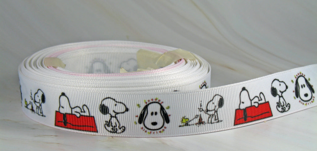 Snoopy Decorative Ribbon - Almost 6 Feet Long! | snoopn4pnuts.com